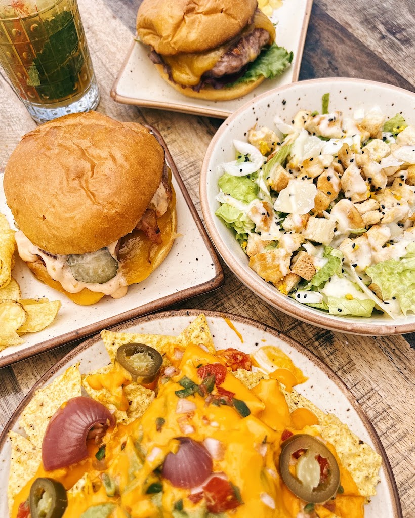 ZALE Beach House — Nachos
