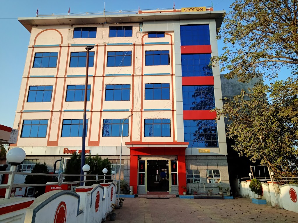 Hotel Janki International