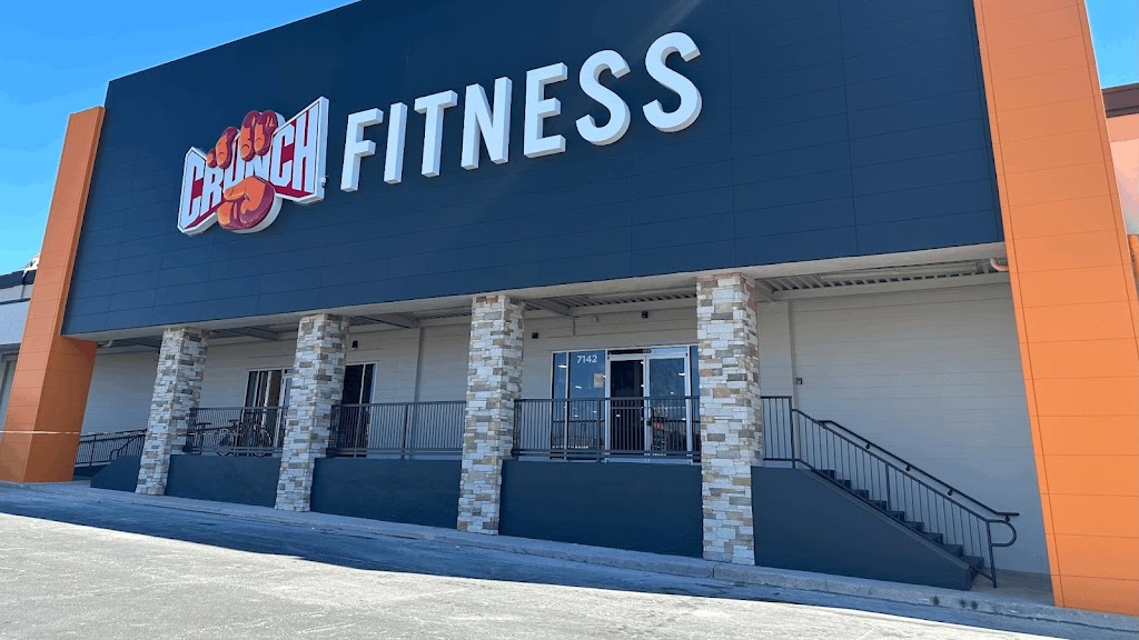  Crunch Fitness - San Pedro