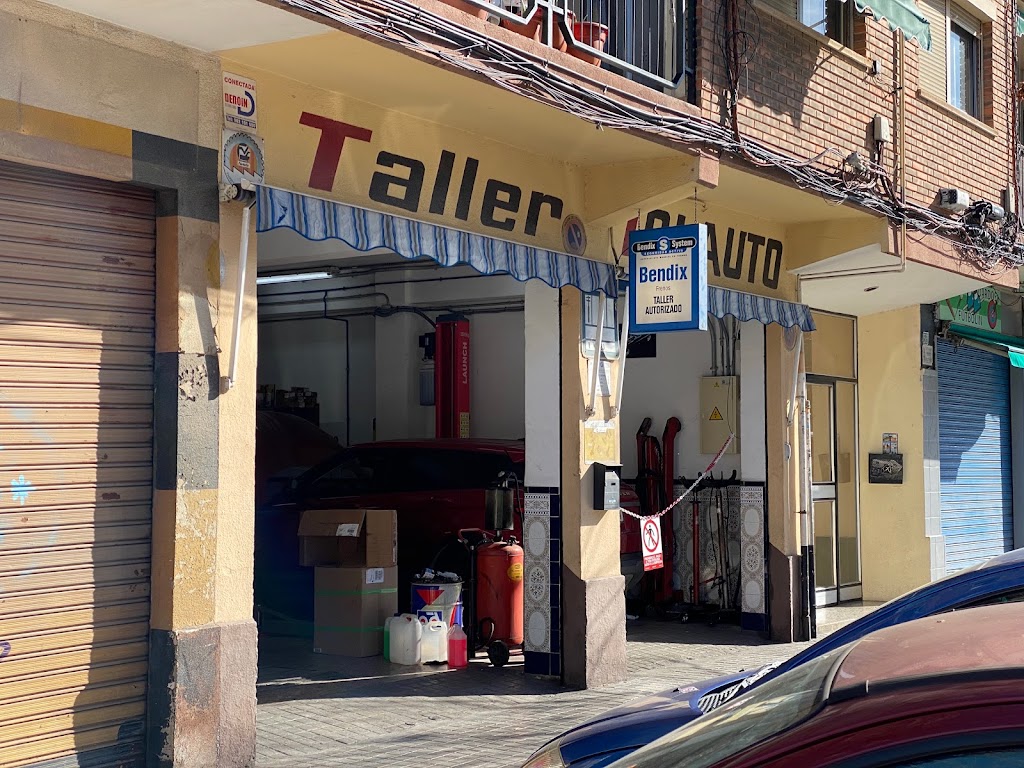 Taller Irlauto — Exterior
