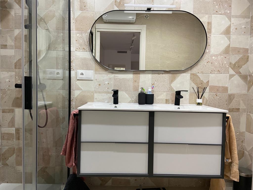 Aguas Fontaneria Ortiz & Gilabert — Cuarto de bano
