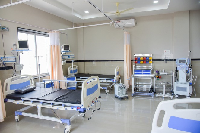 Dr. Niramay Sahakar Multispeciality Hospital Icu Center Cardiologist Orthopedic Pediatrician Shrigonda