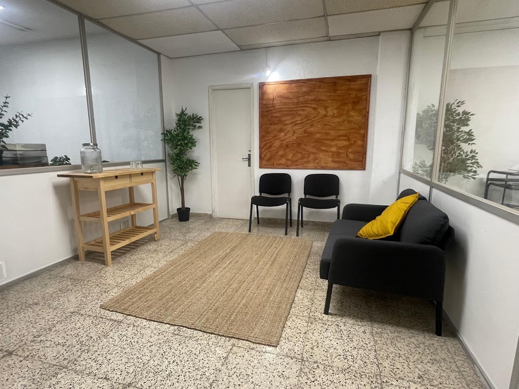 The Consulate English Language Academy — Del propietario