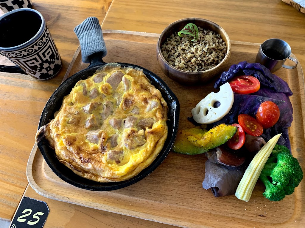 腰果花砧板原食料理 的照片