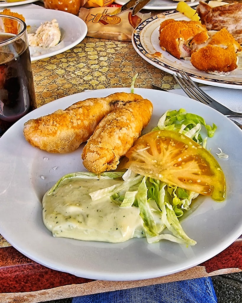 Bar Jaula — Comida y bebida
