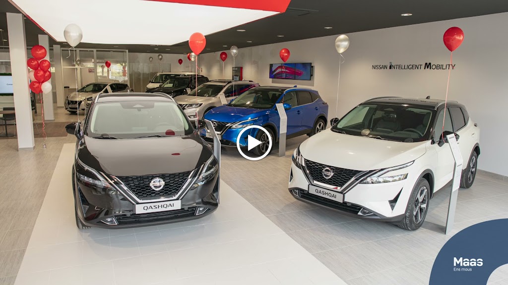 Nissan | Santi Enrique — Interior