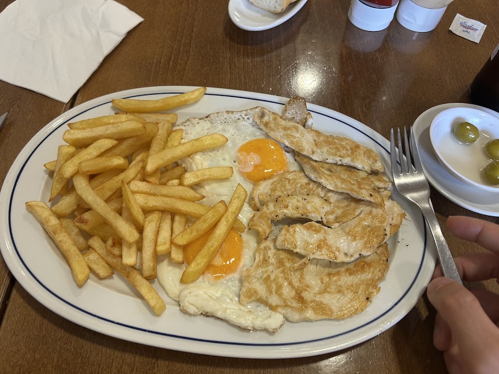 Castells Bar Restaurant — Papas fritas