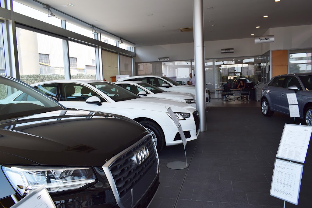 Audi Motor Pacifico Villajoyosa - Concesionario Oficial — Interior