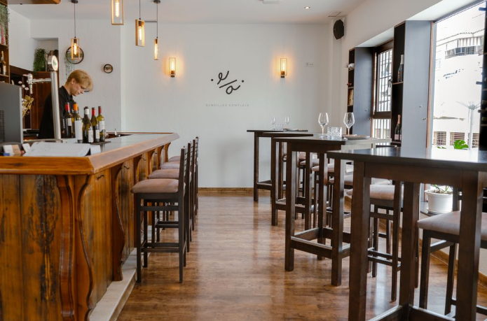 El Alimentario | Restaurante en Torre del Mar | Jaime Tejedor — Ambiente