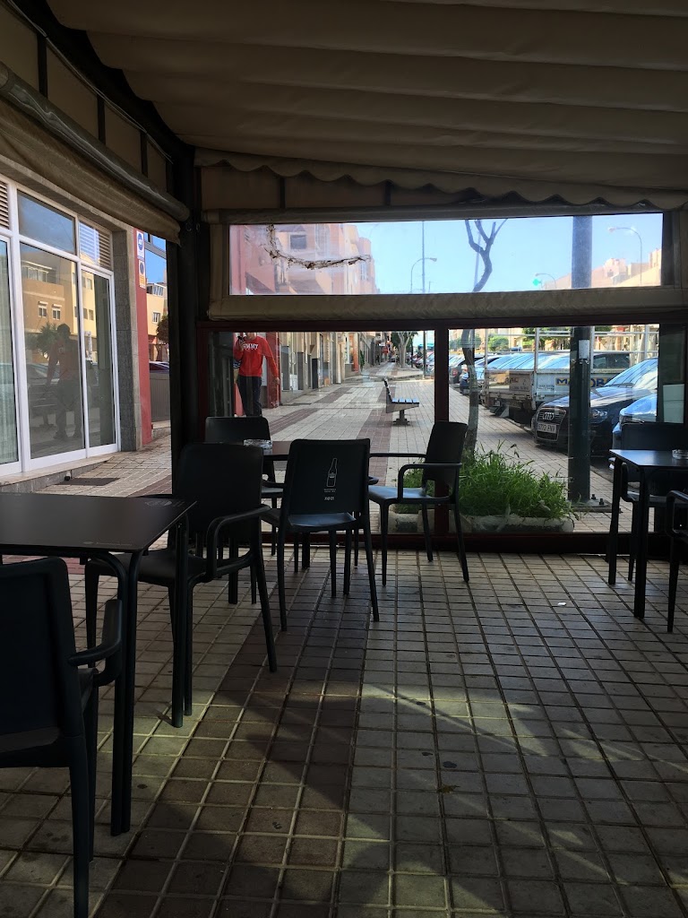Cafeteria La Jurada — Ambiente