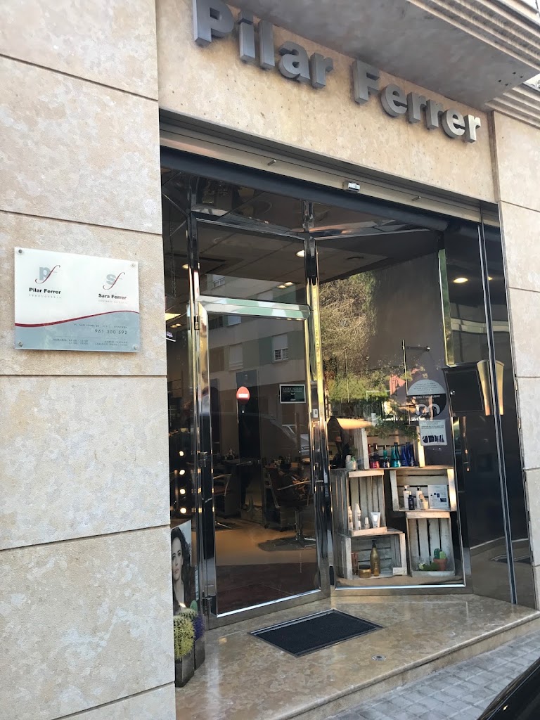 Pilar Ferrer Peluqueria y Estetica Moncada — Exterior