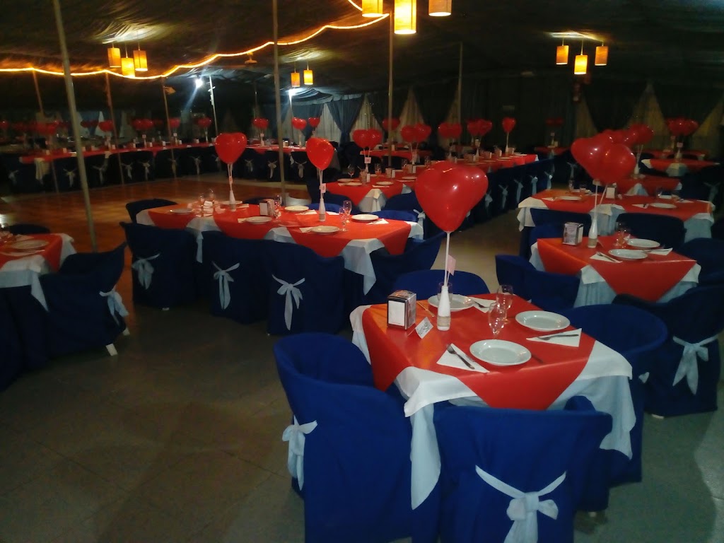 Cafe Bar Restaurante Franelia — Ambiente