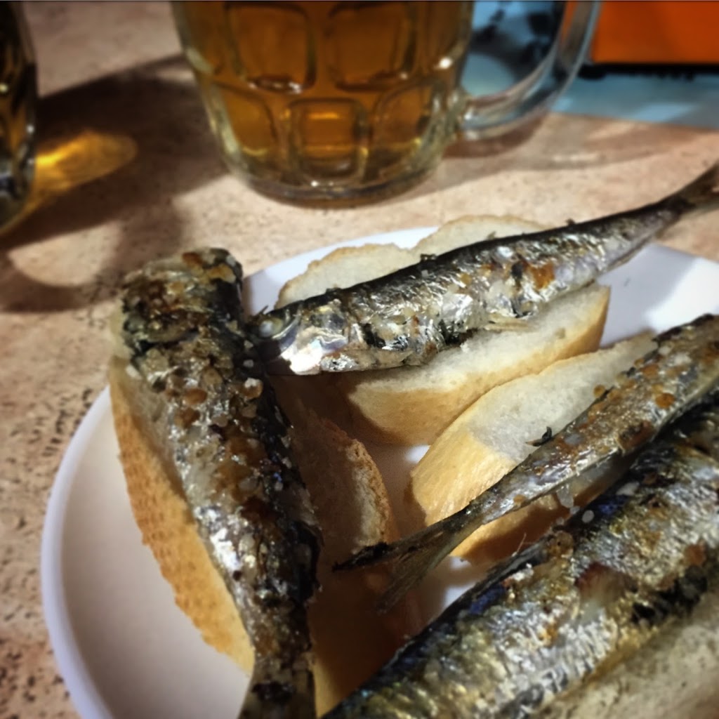 Bar Chema — Comida y bebida
