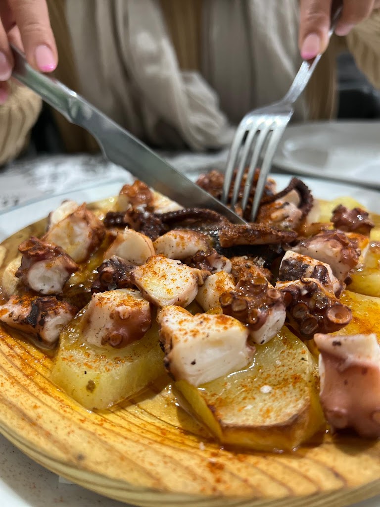 Restaurante bar Donde Quieras — Comida y bebida
