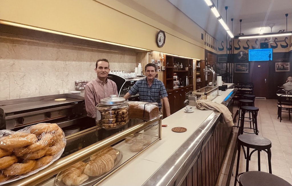 Cafeteria El Cisne Negro — Ambiente