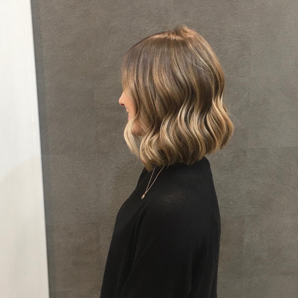 Maria Martin Beauty Salon — Peinado