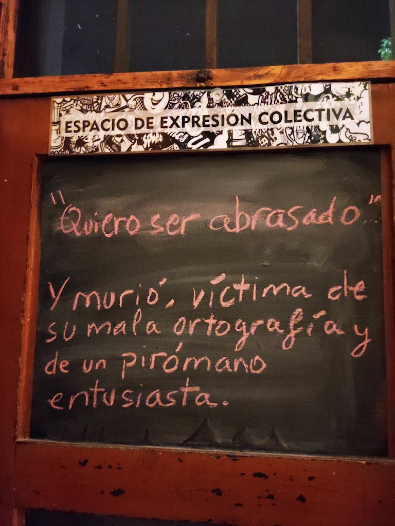 La Inquieta Cafe Bar — Carta