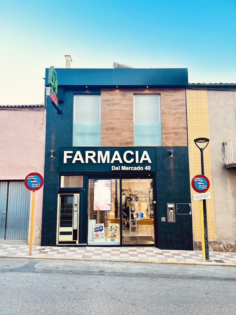 Farmacia del Mercado 40 (Lda. Ma de los Angeles Arcos Mena )