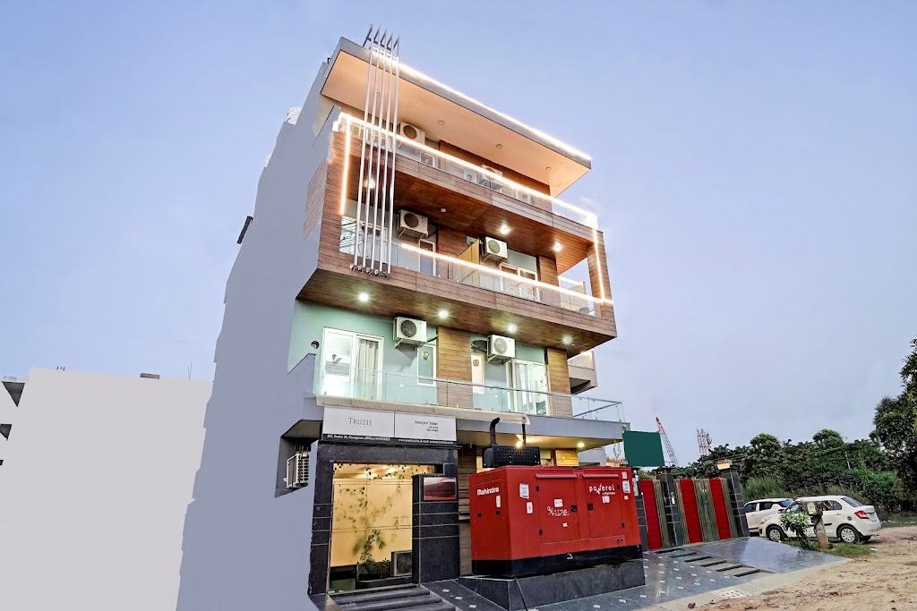 The Palm Suites