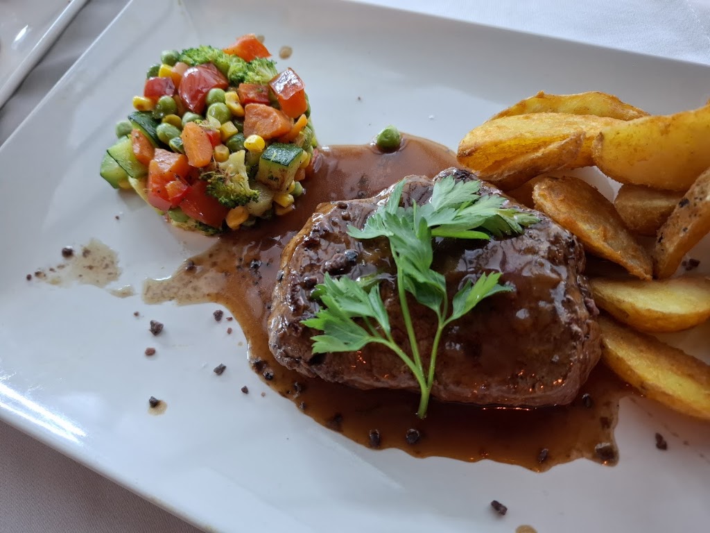 Restaurant Anissa — Comida y bebida