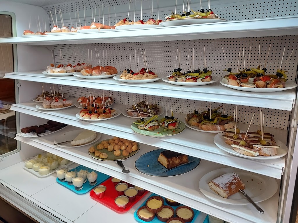 Montaditos Pepet II — Ambiente