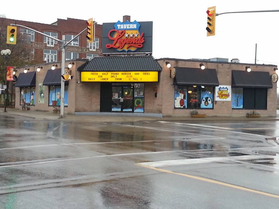 Legends Tavern in St-Thomas