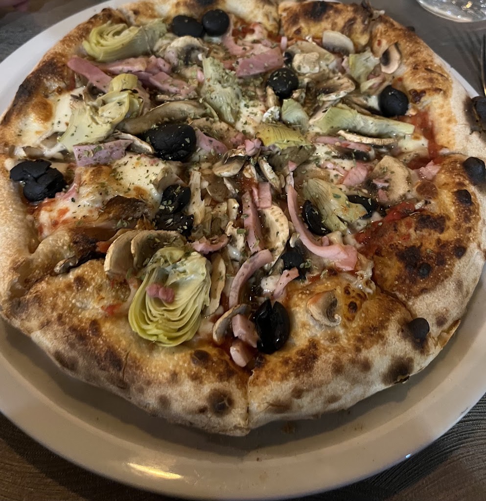 Pizza Extreme — Comida y bebida