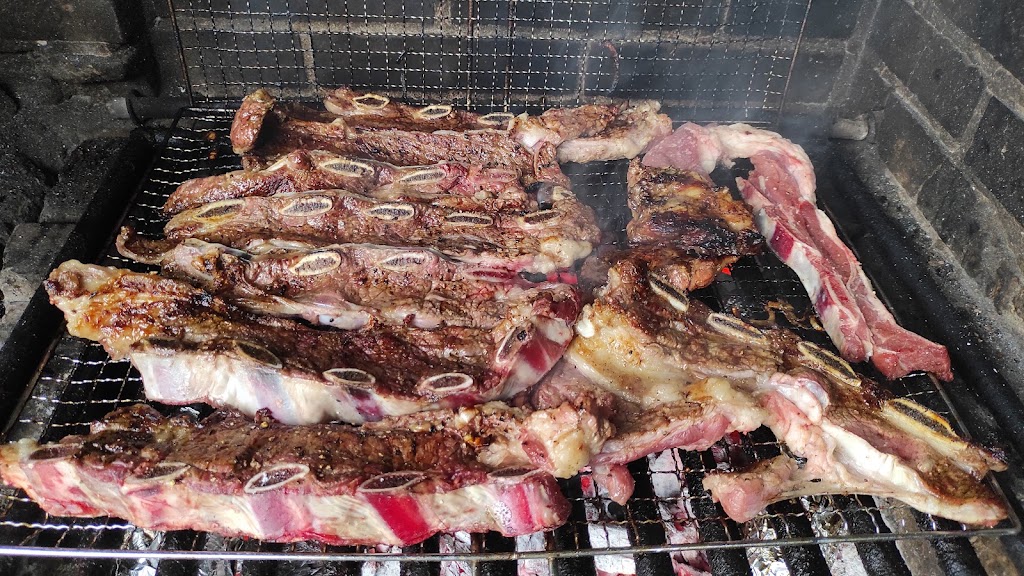 Barbacoa Olesa De Montserrat — Asado