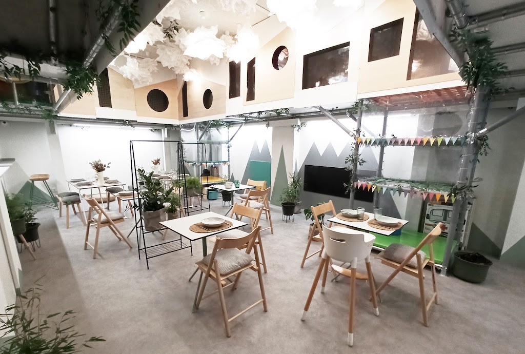 Adarabar Espacio Multifuncional