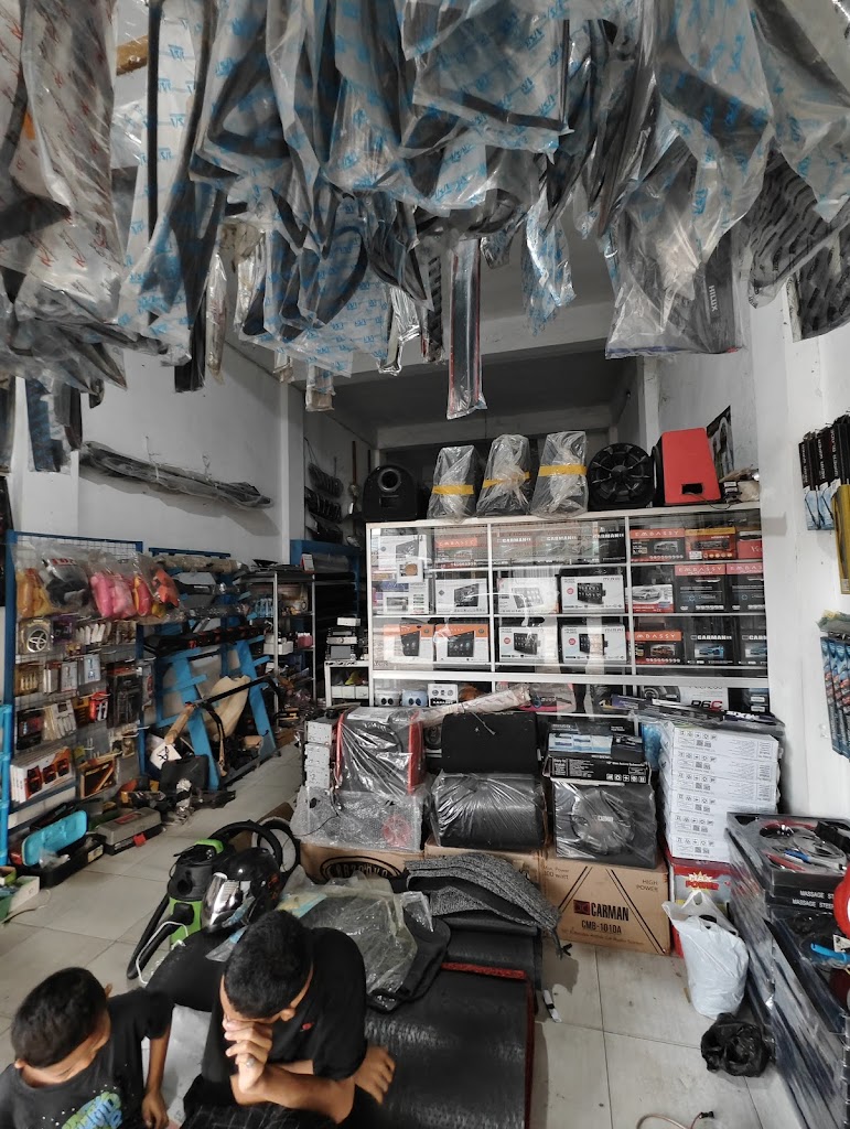 Pelangi Variasi Mobil