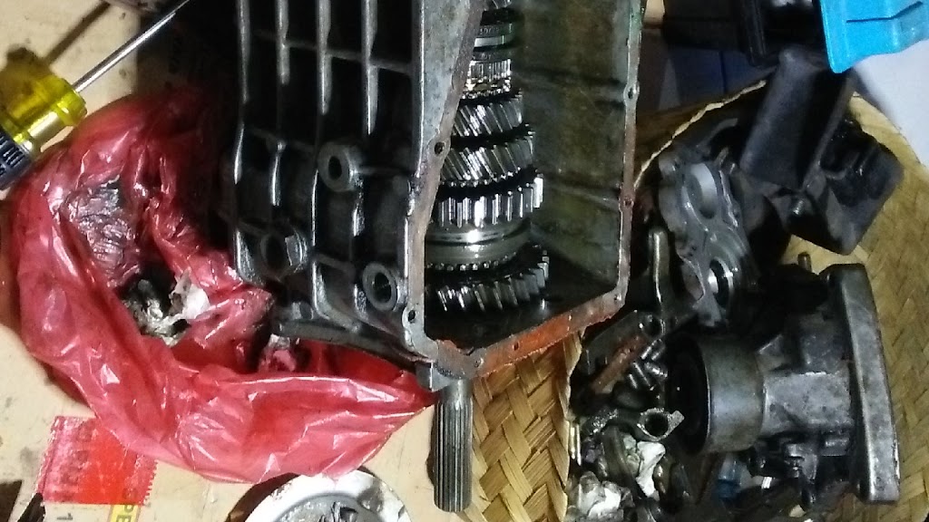 Bengkel mobil pembina
