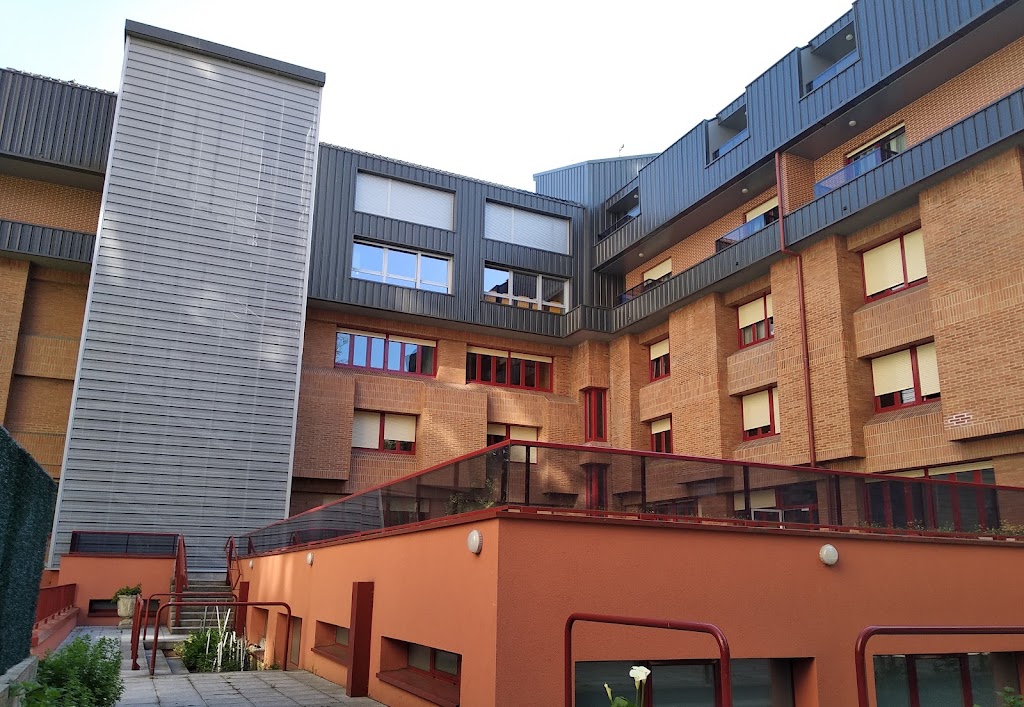 Residencia Mercedarias Egoitza — Exterior