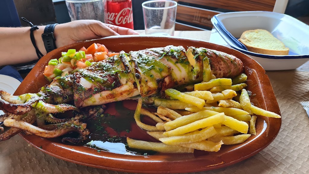 cafe bar la Almadraba — Comida y bebida