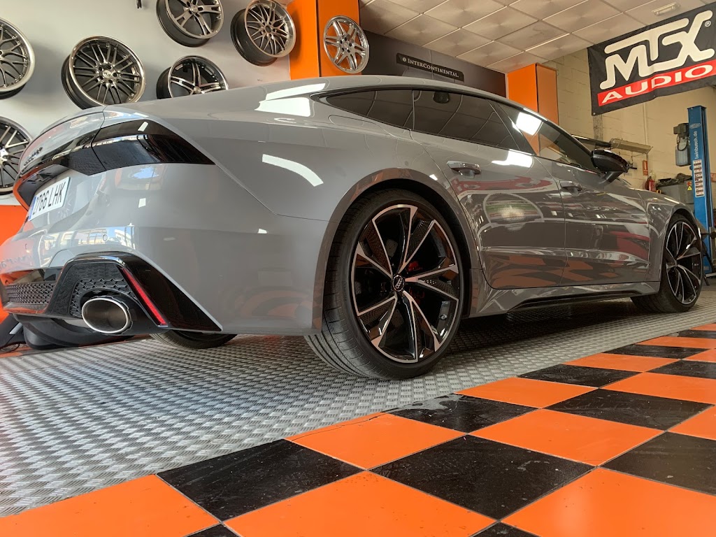 RADIKAL TUNING ( RT LAMINADOS & ACCESORIOS SL )