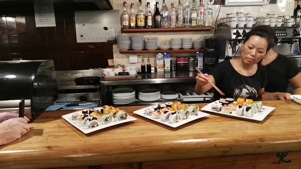 BAR LA VOLTA — Comida y bebida