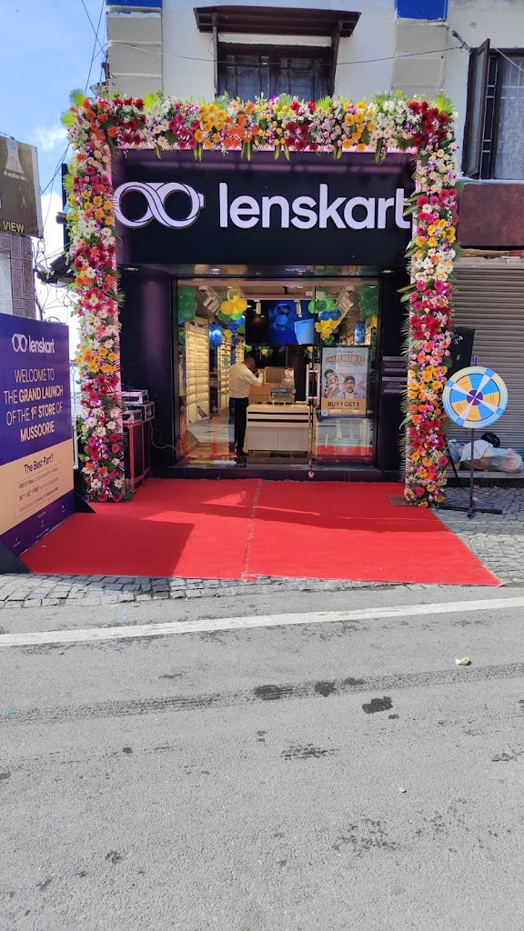 Lenskart Com At Mall Road Mussoorie