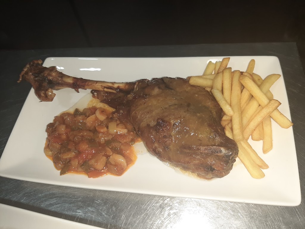 Hostal Las Terrazas en Loja — Comida y bebida