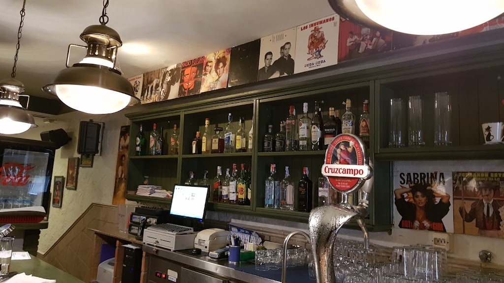 Cerveceria Arcis pizzeria — Ambiente