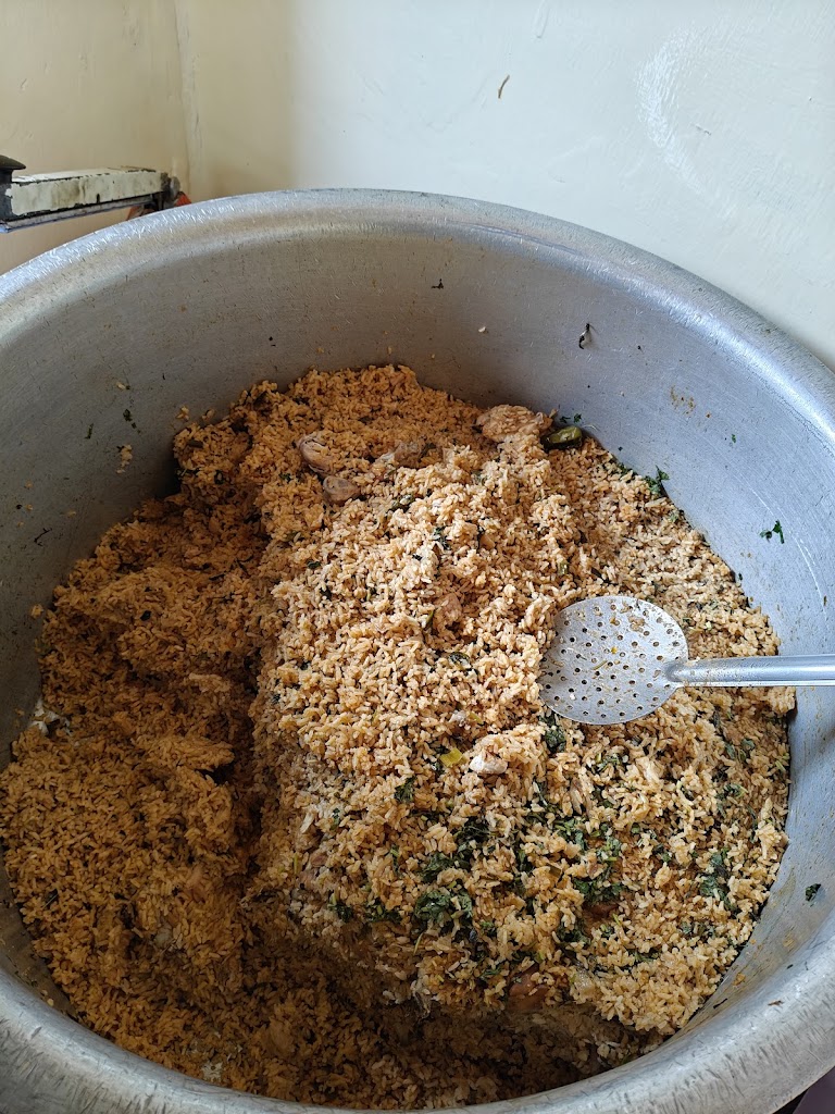 Ponnees Biryani