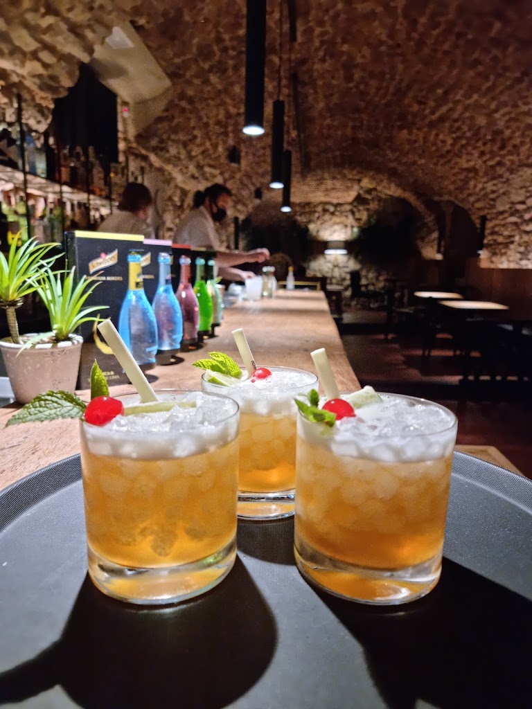 l'Oiko Bar — Del propietario