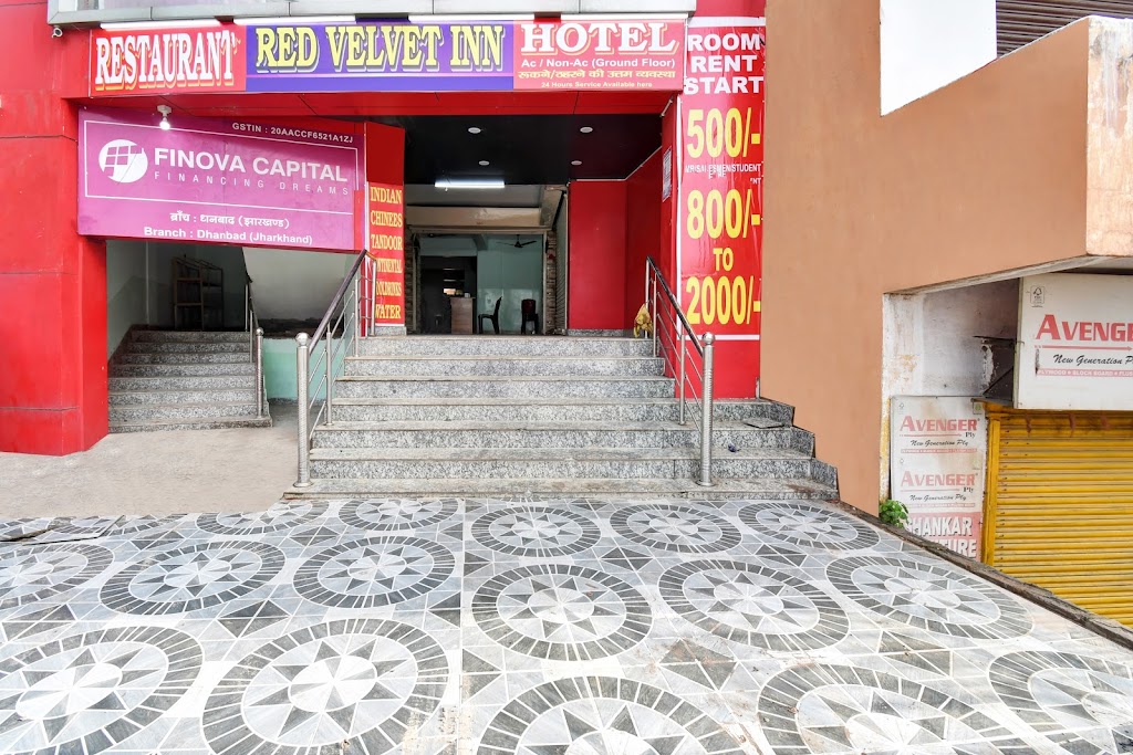 Oyo Red Velvet Inn