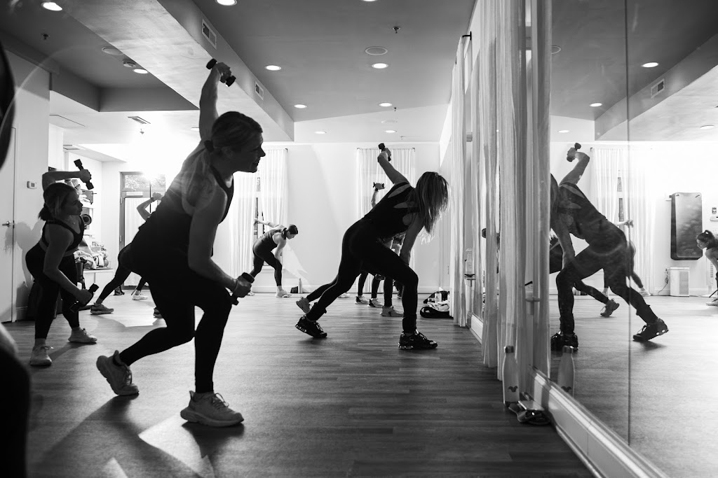  Mind the Mat Pilates & Yoga - Del Ray