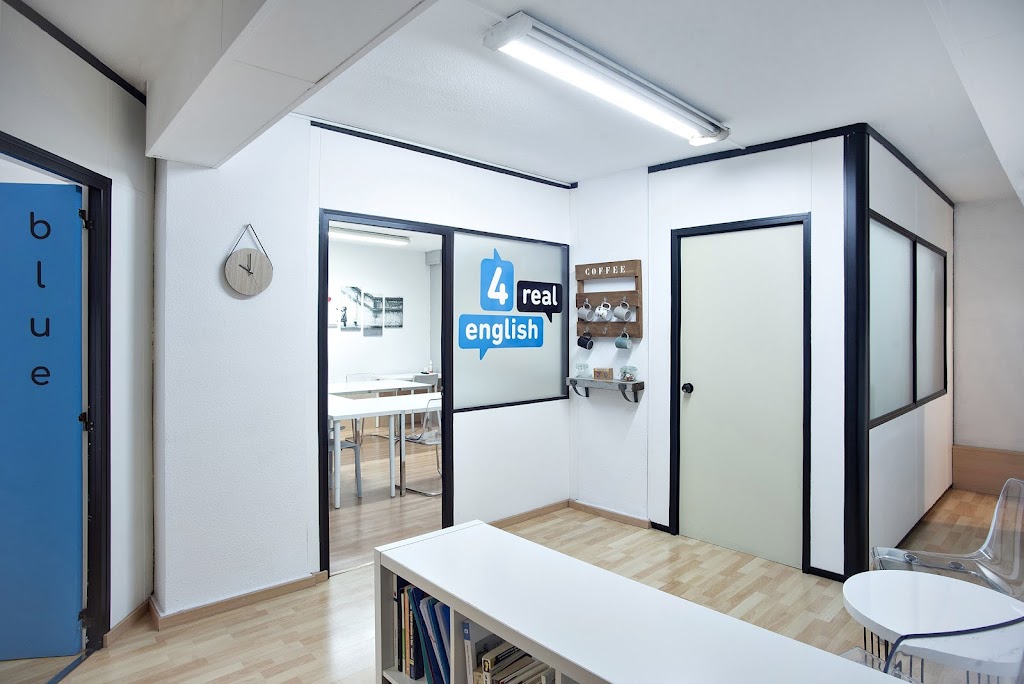 4 Real English | Academia de ingles en Pamplona