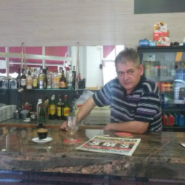 Cafe Bar Ignasi — Ambiente