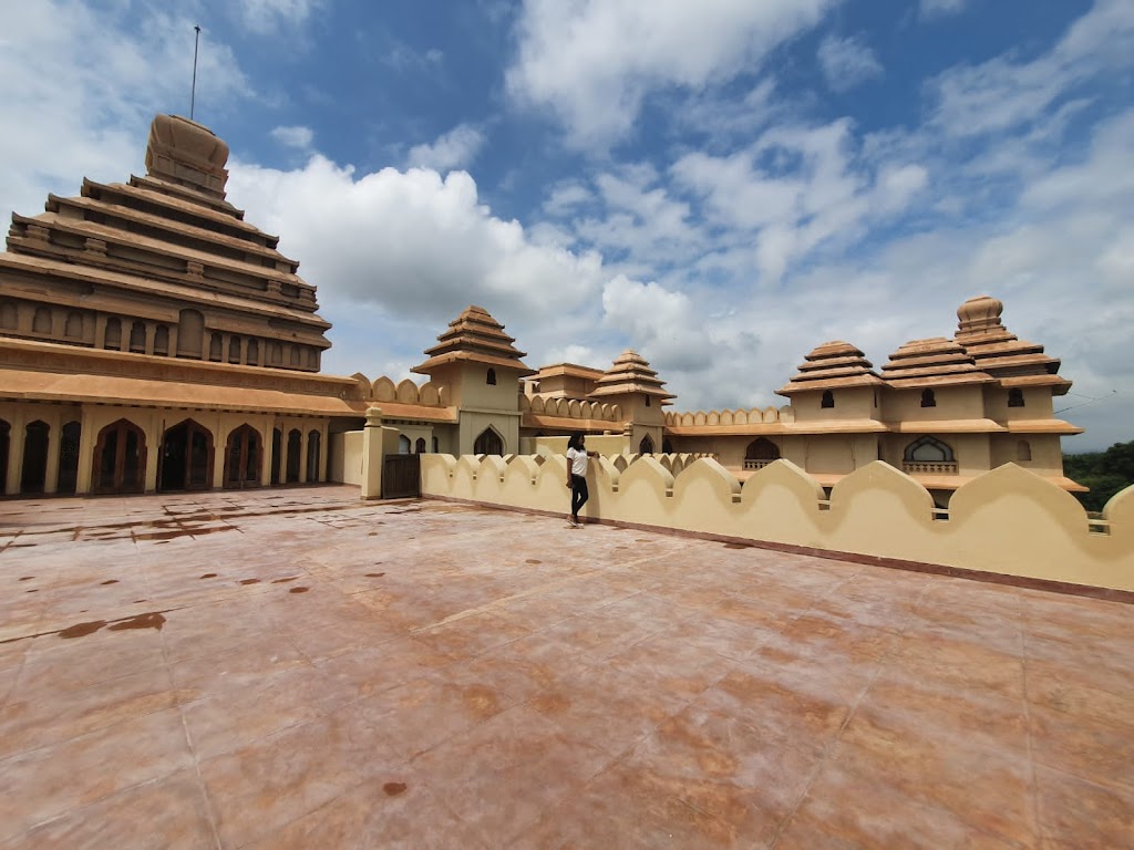 Rishi Shades And Shapes