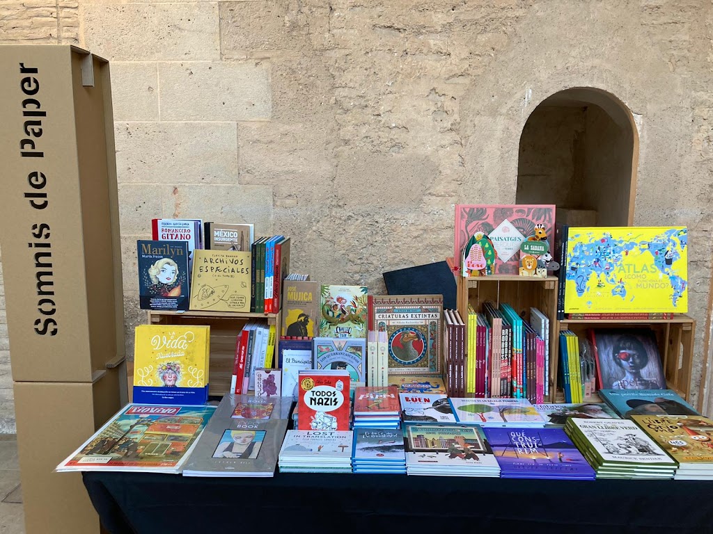 Somnis de Paper - Libreria - Papeleria