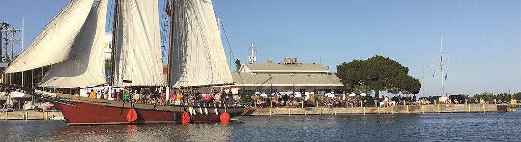  Kenosha Yacht Club Bar and Grille