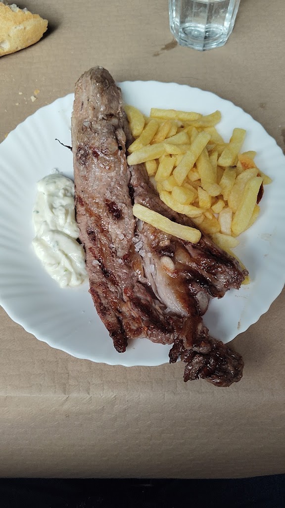 Restaurante Antelo — Comida y bebida