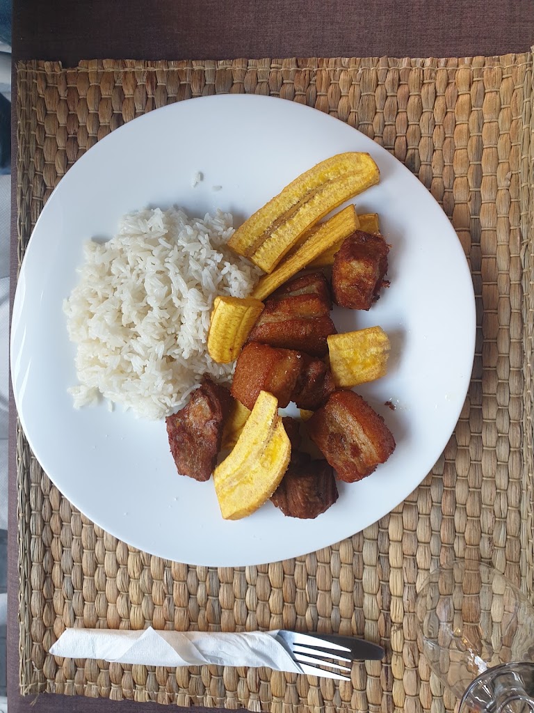 Bar Restaurant La casona ( eixampla ) — Comida y bebida