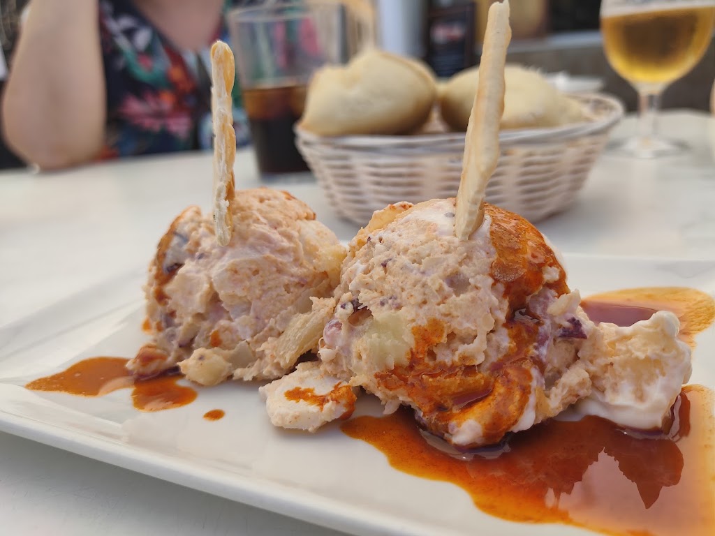 Bar Toro — Comida y bebida